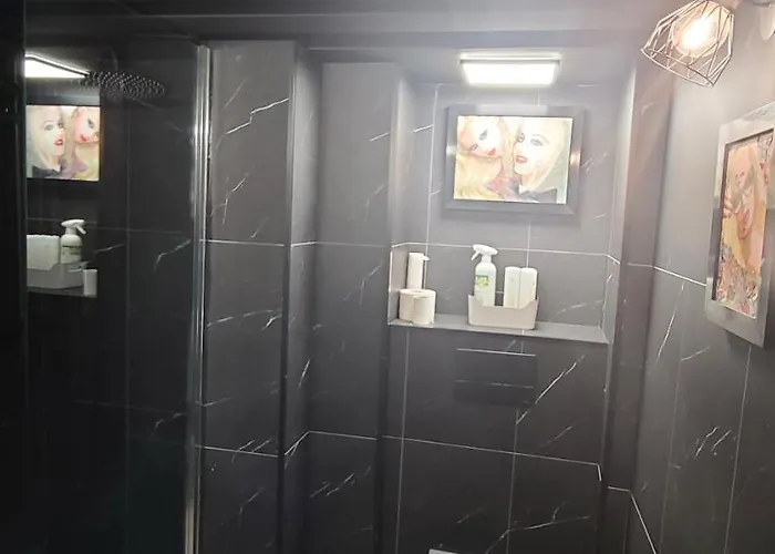 High Saint Germain De Pres 6 *